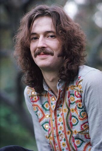 Hikaye Pini görüntüsü