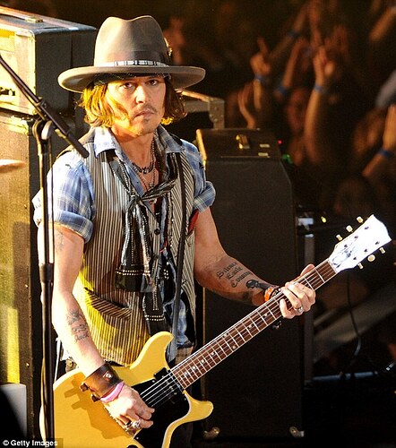 article-2154420-137003C1000005DC-680_634x716