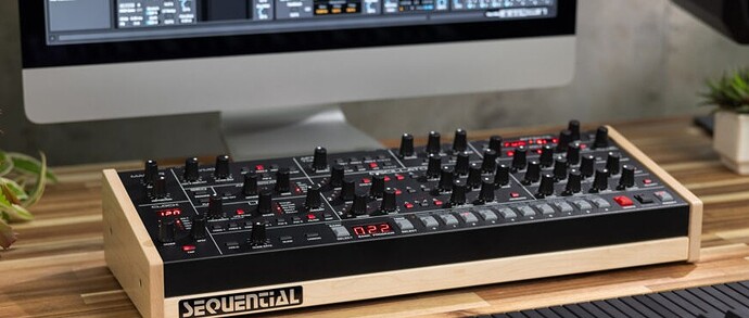 Katmanlama (Layering) ile Synthesizer Tonlarını Genişletmek: Teknikler ve Yaklaşımlar