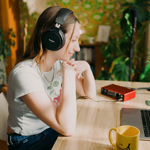 Ses Kartı (Audio Interface) Rehberi: Teknik Detaylar, Kullanım Alanları ve Seçim Kriterleri