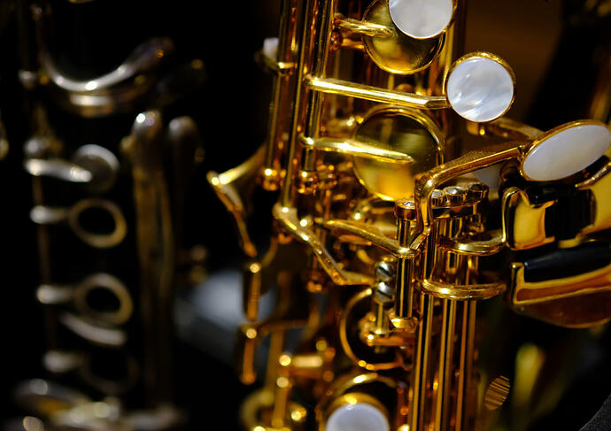 Swing Müziğin Temelleri: Ritmik Yapı ve Enstrümanların Rolü