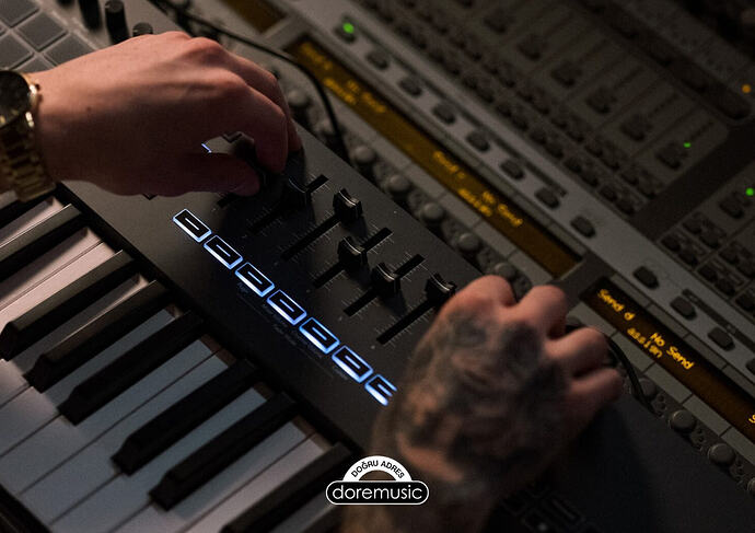 DJ Hediye Rehberi: Performans ve Prodüksiyon Araçları