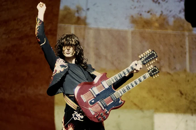 Jimmy-Page-oakland-1977-billboard-1548