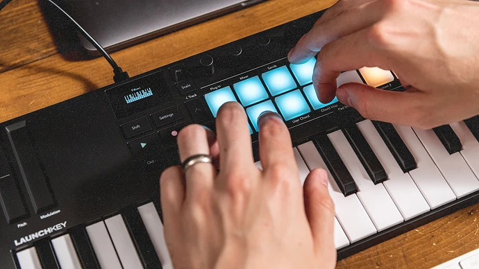 doremusic - Novation Launchkey Mini 37 MK4