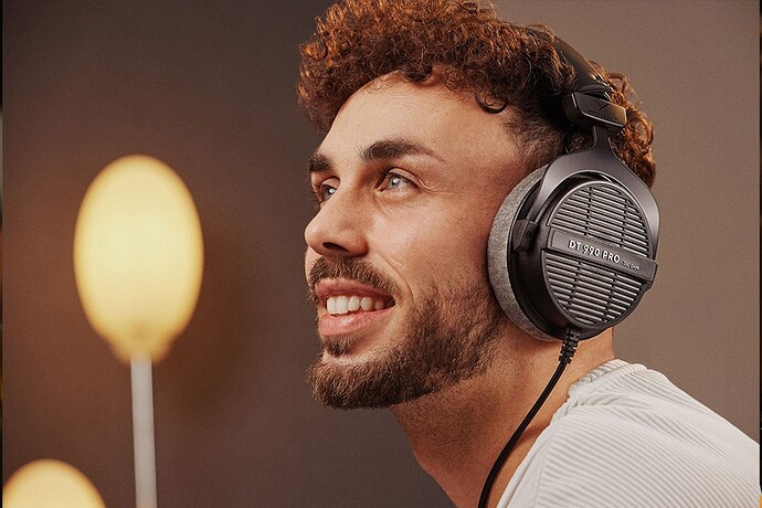 DT-990-PRO-Kopfhörer-Mixing-Mastering-beyerdynamic-xl-1