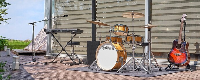 Sahne Arkasındaki Kusursuzluk: Canlı Performans Öncesi Ekipman Kontrol Rutini