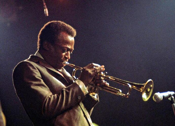 Modern Cazın Şekillenişinde Miles Davis Etkisi ve Müziğin Evrimi